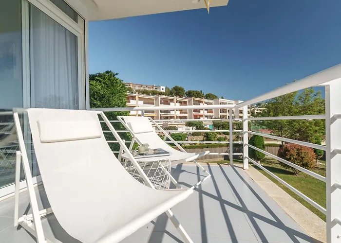 Appartement Almadrava,